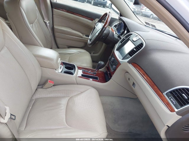 2011 Chrysler 300c Awd მანქანა იყიდება აუქციონზე, vin: 2C3CK6CT6BH612237, აუქციონის ნომერი: 45120920