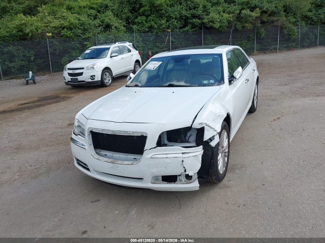 2011 Chrysler 300c Awd მანქანა იყიდება აუქციონზე, vin: 2C3CK6CT6BH612237, აუქციონის ნომერი: 45120920