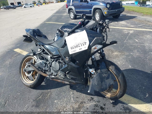 Продажа на аукционе авто 2019 Kawasaki Ex400, vin: JKAEXKG1XKDA30059, номер лота: 45120939