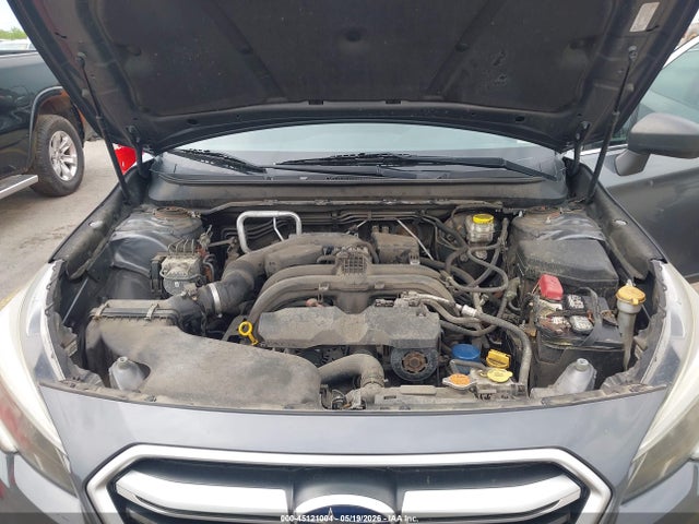 45121004 :رقم المزاد ، 4S4BSAAC6J3315415 vin ، 2018 Subaru Outback 2.5i مزاد بيع