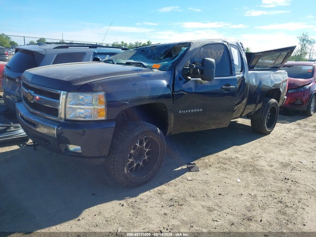 45121009 :رقم المزاد ، 1GCRKSE32BZ281345 vin ، 2011 Chevrolet Silverado 1500 Lt مزاد بيع