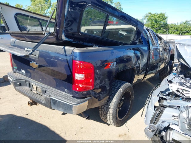 45121009 :رقم المزاد ، 1GCRKSE32BZ281345 vin ، 2011 Chevrolet Silverado 1500 Lt مزاد بيع