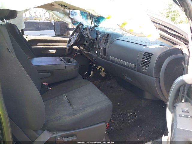 45121009 :رقم المزاد ، 1GCRKSE32BZ281345 vin ، 2011 Chevrolet Silverado 1500 Lt مزاد بيع