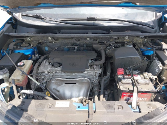 JTMZFREV8HJ105700 Toyota RAV4 LE