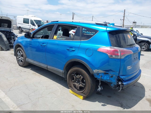 JTMZFREV8HJ105700 Toyota RAV4 LE