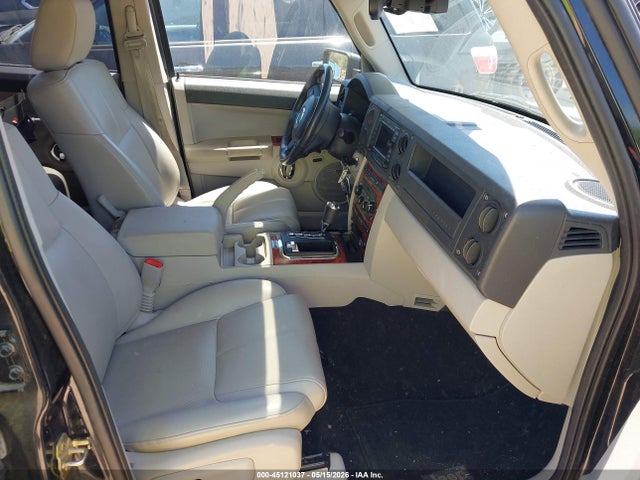 Продажа на аукционе авто 2007 Jeep Commander Limited, vin: 1J8HG58267C537989, номер лота: 45121037