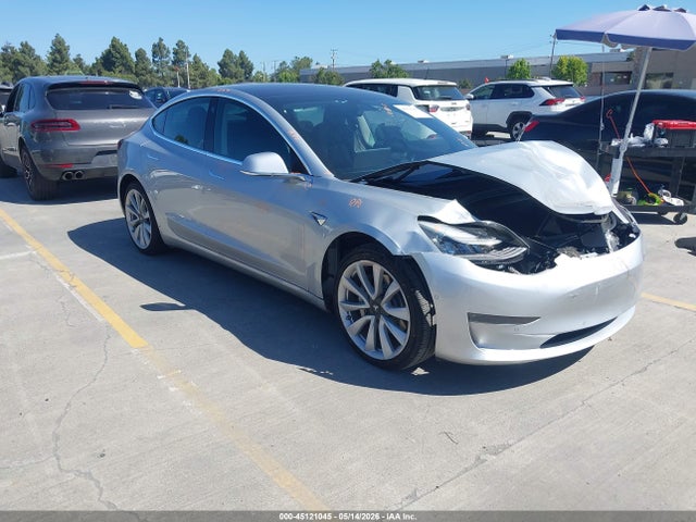 Tesla Model 3 Long Range/performance 2018 5YJ3E1EB1JF091085 главное изображение