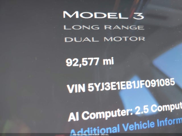 45121045 :رقم المزاد ، 5YJ3E1EB1JF091085 vin ، 2018 Tesla Model 3 Long Range/performance مزاد بيع