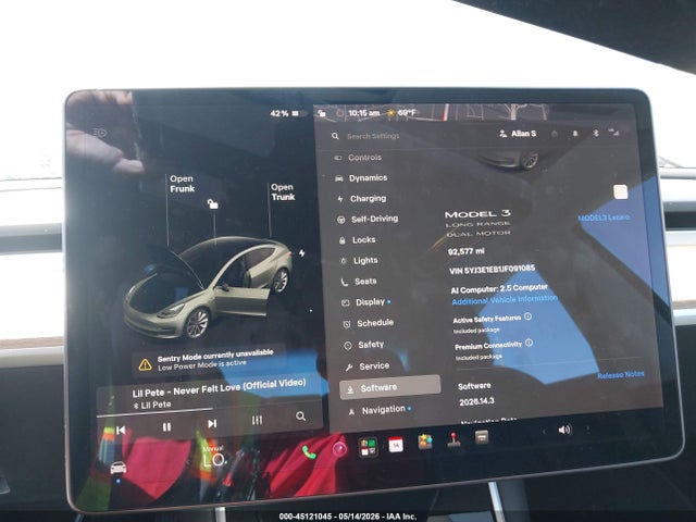 45121045 :رقم المزاد ، 5YJ3E1EB1JF091085 vin ، 2018 Tesla Model 3 Long Range/performance مزاد بيع
