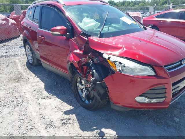 45121075 :رقم المزاد ، 1FMCU0J97GUB44187 vin ، 2016 Ford Escape Titanium مزاد بيع