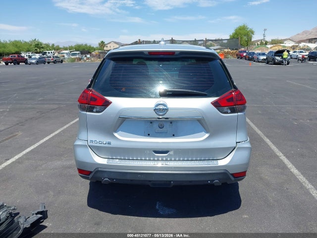 2018 Nissan Rogue S მანქანა იყიდება აუქციონზე, vin: 5N1AT2MT8JC711307, აუქციონის ნომერი: 45121077