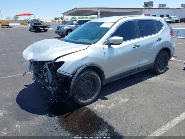 2018 Nissan Rogue S მანქანა იყიდება აუქციონზე, vin: 5N1AT2MT8JC711307, აუქციონის ნომერი: 45121077