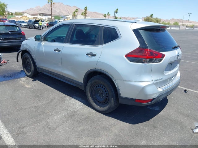 2018 Nissan Rogue S მანქანა იყიდება აუქციონზე, vin: 5N1AT2MT8JC711307, აუქციონის ნომერი: 45121077