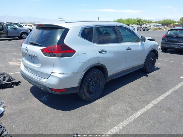 2018 Nissan Rogue S მანქანა იყიდება აუქციონზე, vin: 5N1AT2MT8JC711307, აუქციონის ნომერი: 45121077
