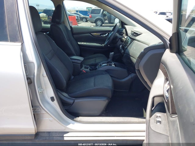 2018 Nissan Rogue S მანქანა იყიდება აუქციონზე, vin: 5N1AT2MT8JC711307, აუქციონის ნომერი: 45121077