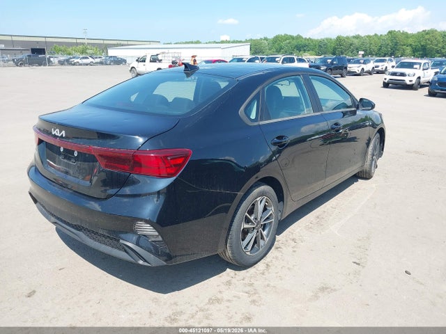 Продажа на аукционе авто 2022 Kia Forte Lxs, vin: 3KPF24AD8NE442701, номер лота: 45121097