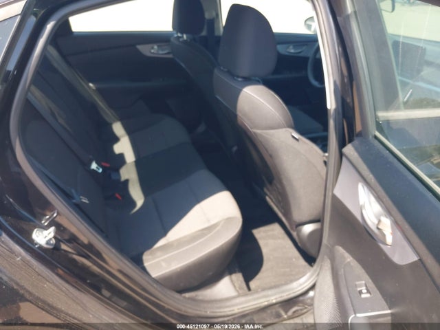 Продажа на аукционе авто 2022 Kia Forte Lxs, vin: 3KPF24AD8NE442701, номер лота: 45121097