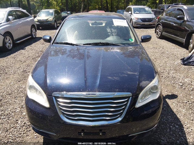 2013 Chrysler 200 Lx მანქანა იყიდება აუქციონზე, vin: 1C3CCBAB1DN698213, აუქციონის ნომერი: 45121162
