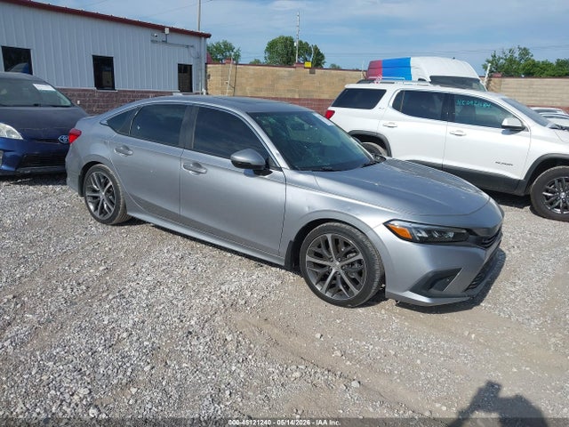 Auction sale of the 2022 Honda Civic Touring, vin: 2HGFE1F91NH315742, lot number: 45121240