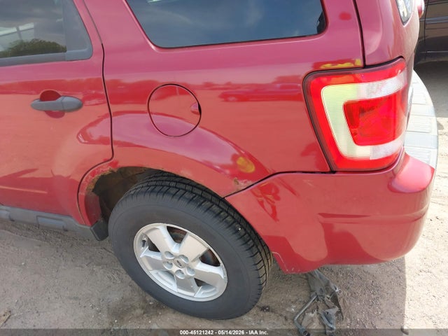 45121242 :رقم المزاد ، 1FMCU9DG3AKC74386 vin ، 2010 Ford Escape Xlt مزاد بيع