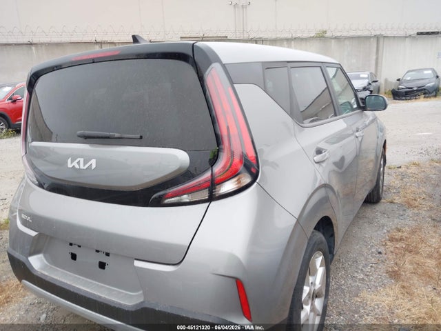KNDJ23AU6P7888174 KIA SOUL LX