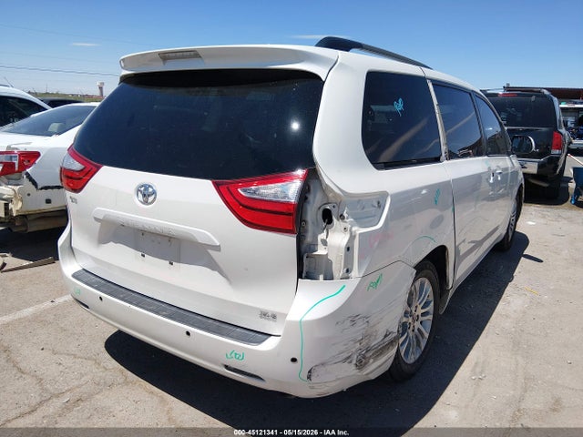 5TDYZ3DC5HS775286 Toyota Sienna Xle Premium 8 Passenger