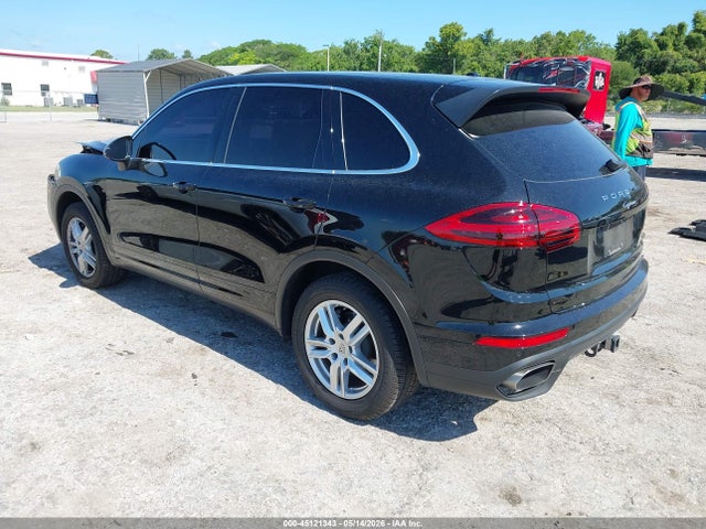 45121343 :رقم المزاد ، WP1AA2A23GLA02765 vin ، 2016 Porsche Cayenne مزاد بيع