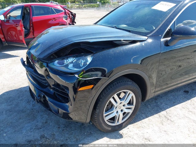 45121343 :رقم المزاد ، WP1AA2A23GLA02765 vin ، 2016 Porsche Cayenne مزاد بيع