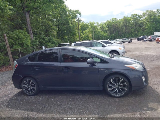 45121366 :رقم المزاد ، JTDKN3DUXB5313314 vin ، 2011 Toyota Prius Five مزاد بيع