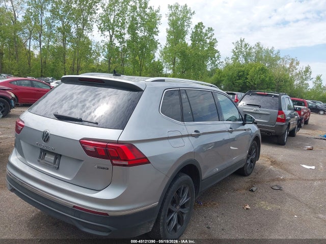 2022 Volkswagen Tiguan 2.0t Se მანქანა იყიდება აუქციონზე, vin: 3VV2B7AX8NM015214, აუქციონის ნომერი: 45121390