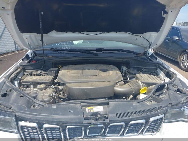 Продажа на аукционе авто 2017 Jeep Grand Cherokee Laredo 4x2, vin: 1C4RJEAG4HC740724, номер лота: 45121392