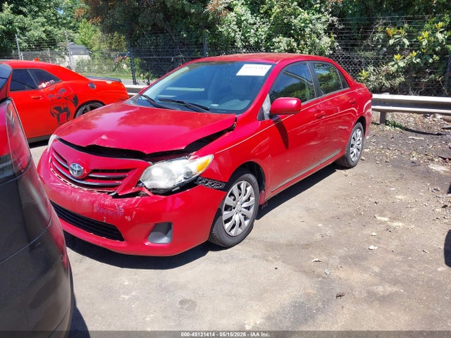 45121414 :رقم المزاد ، 2T1BU4EE9DC003354 vin ، 2013 Toyota Corolla Le مزاد بيع