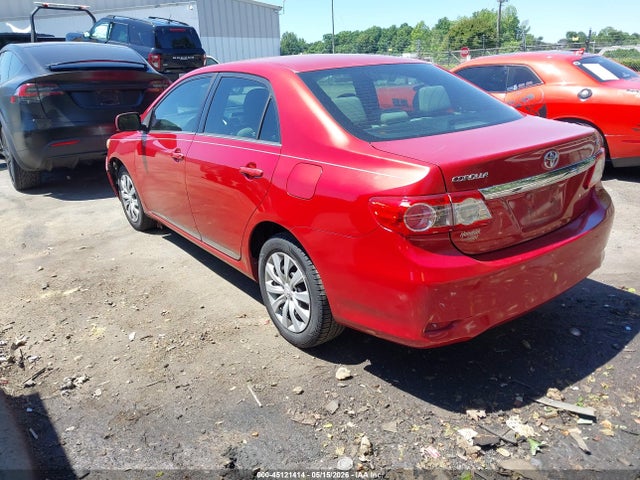 45121414 :رقم المزاد ، 2T1BU4EE9DC003354 vin ، 2013 Toyota Corolla Le مزاد بيع