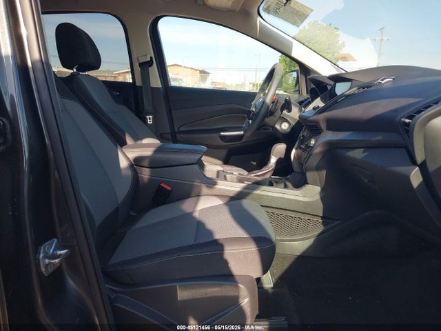 Продажа на аукционе авто 2017 Ford Escape Se, vin: 1FMCU0GD9HUE33598, номер лота: 45121456