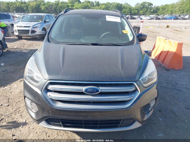 Продажа на аукционе авто 2017 Ford Escape Se, vin: 1FMCU0GD9HUE33598, номер лота: 45121456