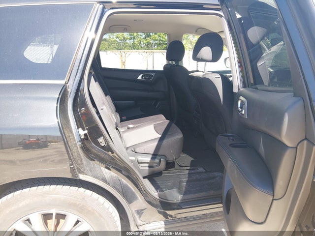 Продаж на аукціоні авто 2018 Nissan Pathfinder Sv, vin: 5N1DR2MN5JC665710, номер лоту: 45121465