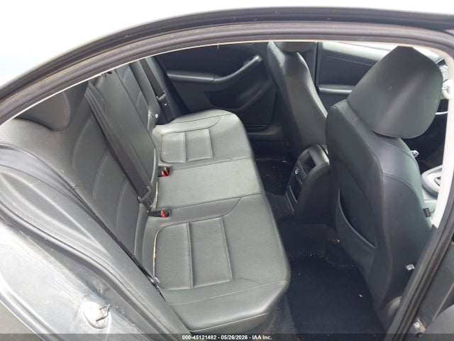 45121482 :رقم المزاد ، 3VWDP7AJ1DM450348 vin ، 2013 Volkswagen Jetta 2.5l Se مزاد بيع