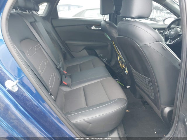 2021 Kia Forte Gt-line მანქანა იყიდება აუქციონზე, vin: 3KPF34AD6ME385071, აუქციონის ნომერი: 45121494