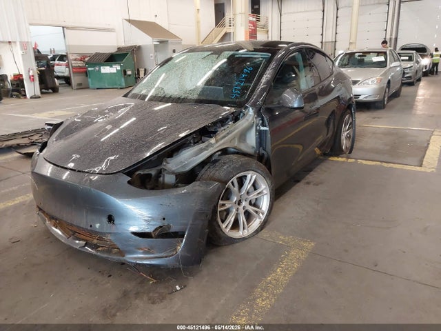 45121496 :رقم المزاد ، 5YJYGDEE7MF094895 vin ، 2021 Tesla Model Y Long Range Dual Motor All-wheel Drive مزاد بيع