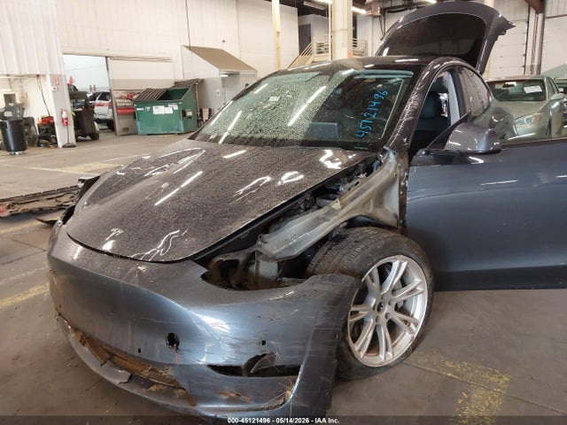45121496 :رقم المزاد ، 5YJYGDEE7MF094895 vin ، 2021 Tesla Model Y Long Range Dual Motor All-wheel Drive مزاد بيع