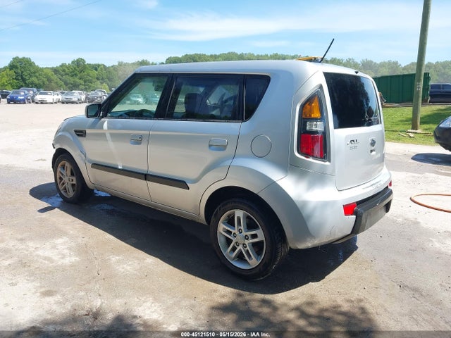 45121510 :رقم المزاد ، KNDJT2A26A7702128 vin ، 2010 Kia Soul + مزاد بيع