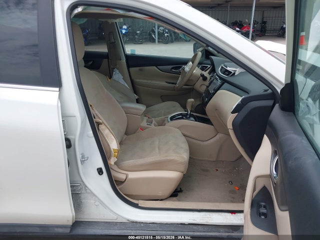 2015 Nissan Rogue Sv მანქანა იყიდება აუქციონზე, vin: 5N1AT2MV2FC908966, აუქციონის ნომერი: 45121515