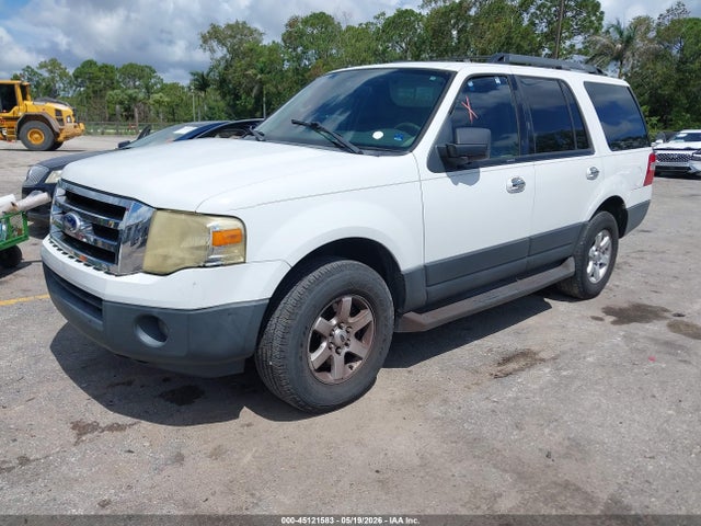 45121583 :رقم المزاد ، 1FMJU1G51BEF37803 vin ، 2011 Ford Expedition Xl مزاد بيع