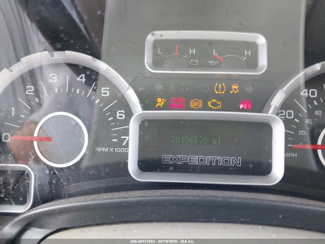 45121583 :رقم المزاد ، 1FMJU1G51BEF37803 vin ، 2011 Ford Expedition Xl مزاد بيع