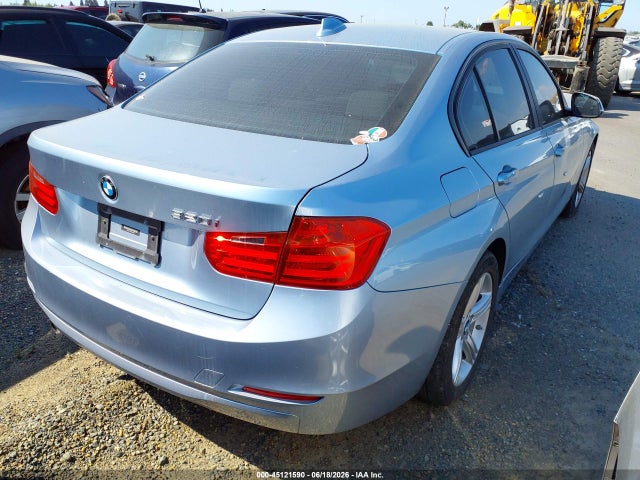 45121590 :رقم المزاد ، WBA3B1C52EK134893 vin ، 2014 Bmw 320i مزاد بيع