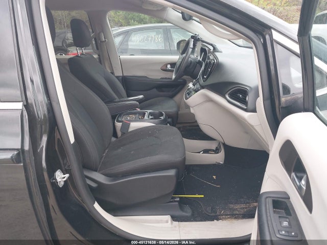 Продаж на аукціоні авто 2017 Chrysler Pacifica Touring Plus, vin: 2C4RC1BG7HR804439, номер лоту: 45121638