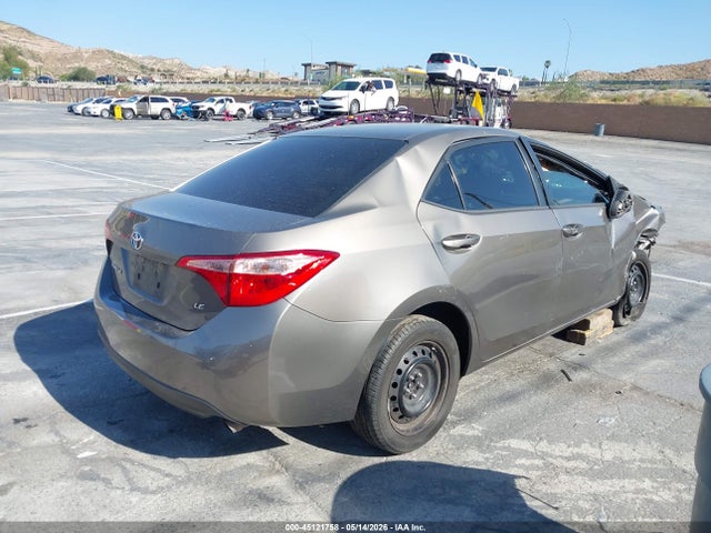 Toyota COROLLA LE 2018 5YFBURHE0JP766156 Image 4
