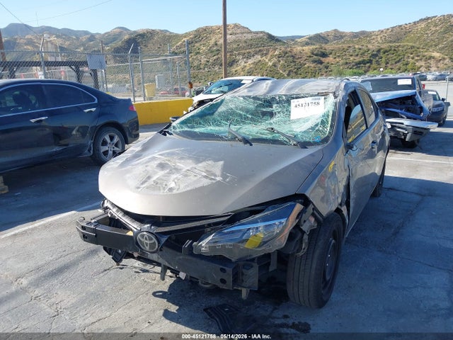 Toyota COROLLA LE 2018 5YFBURHE0JP766156 Image 6