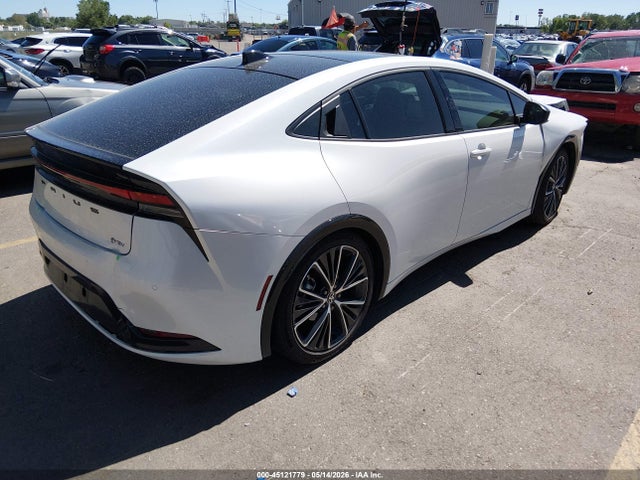 JTDACAAU5T3073600 Toyota PRIUS XLE