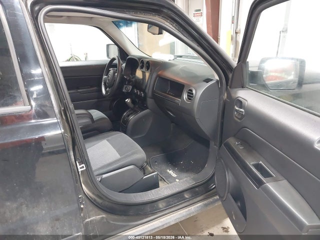 1C4NJPBA7GD735708 Jeep Patriot Sport